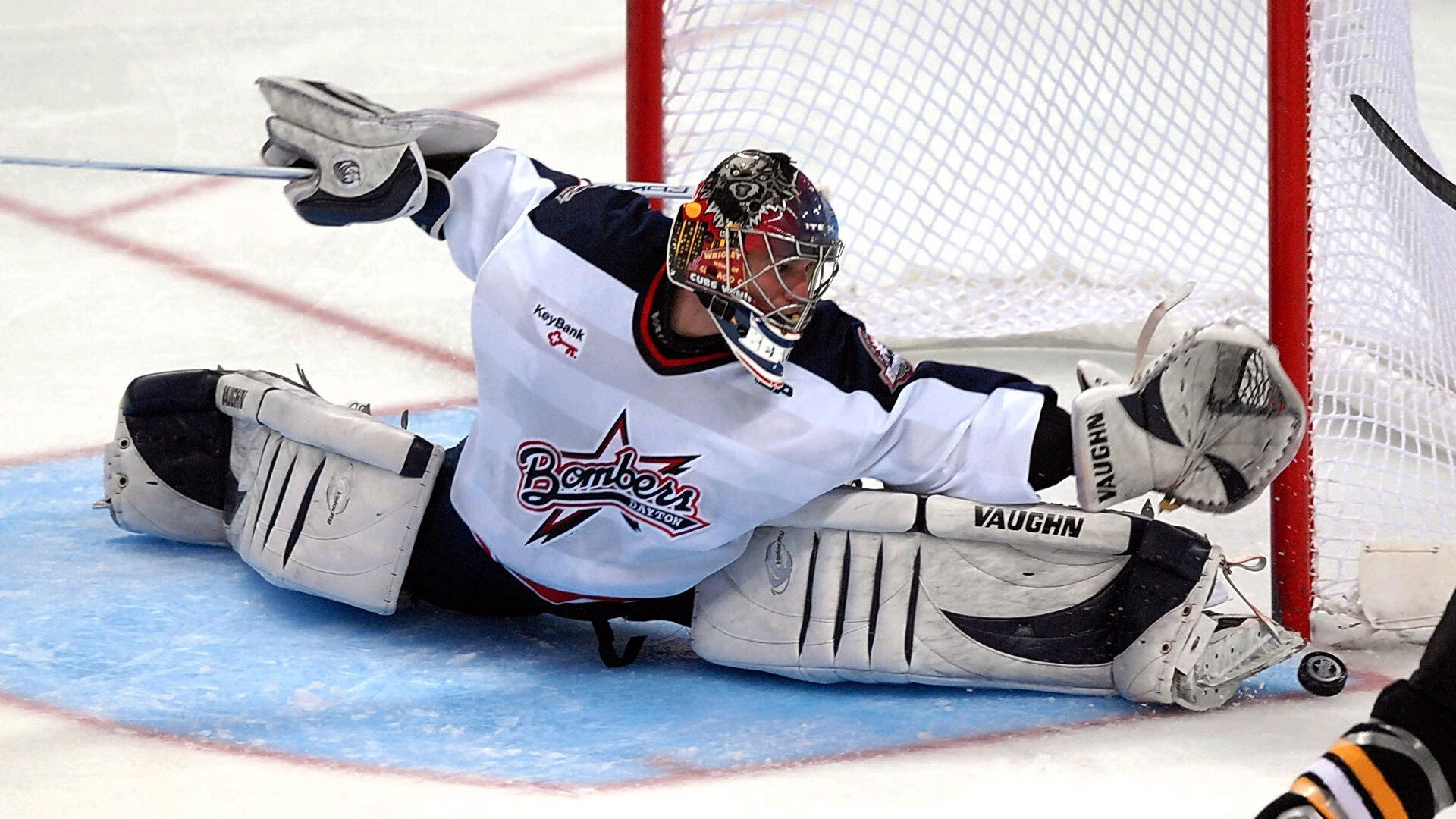 开云体育中国-F1年度争冠之夜，法比尼奥主宰比赛走向